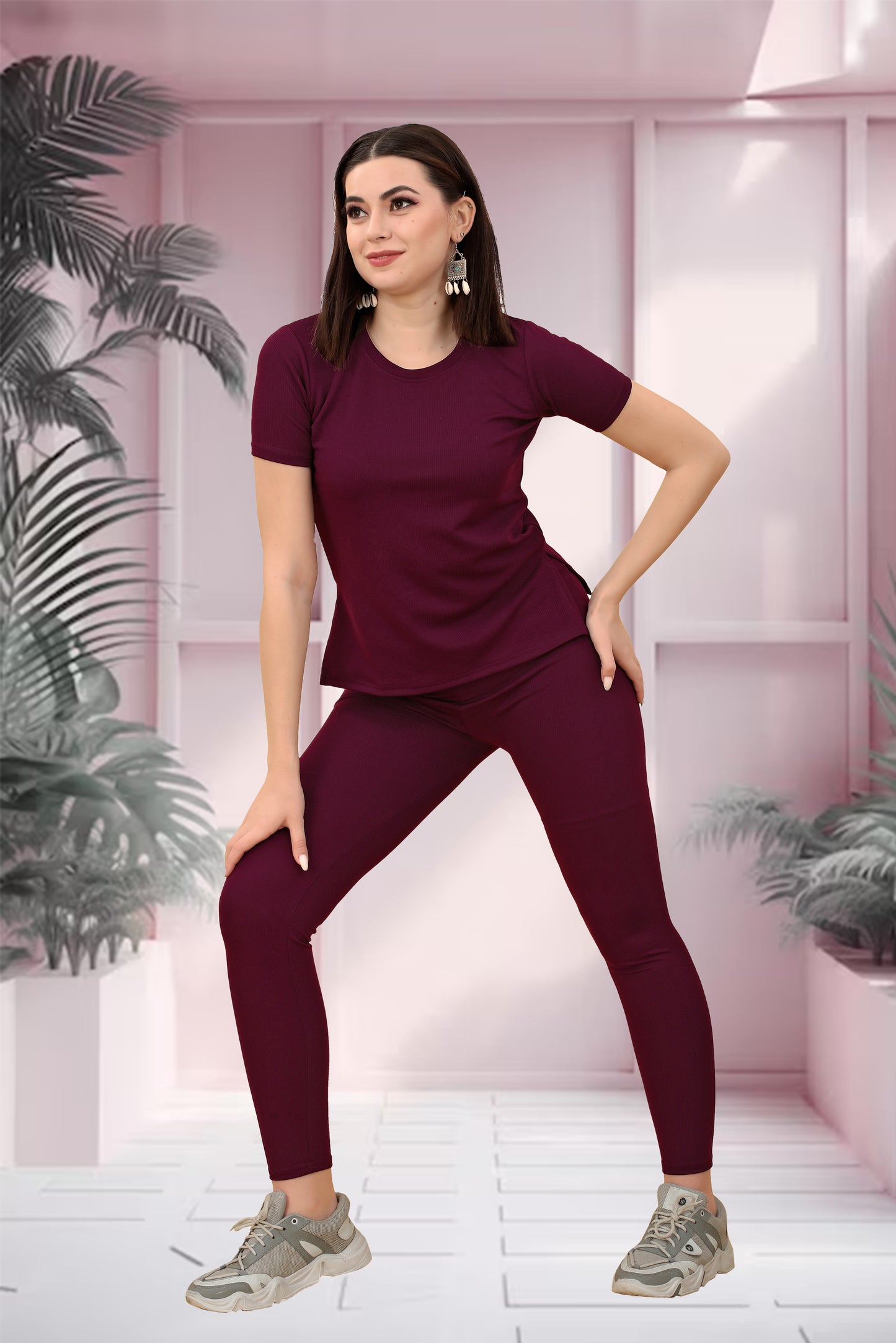 Chic Comfort: Mario Maroon Women's Tracksuit - Elevate Your Casual Style!