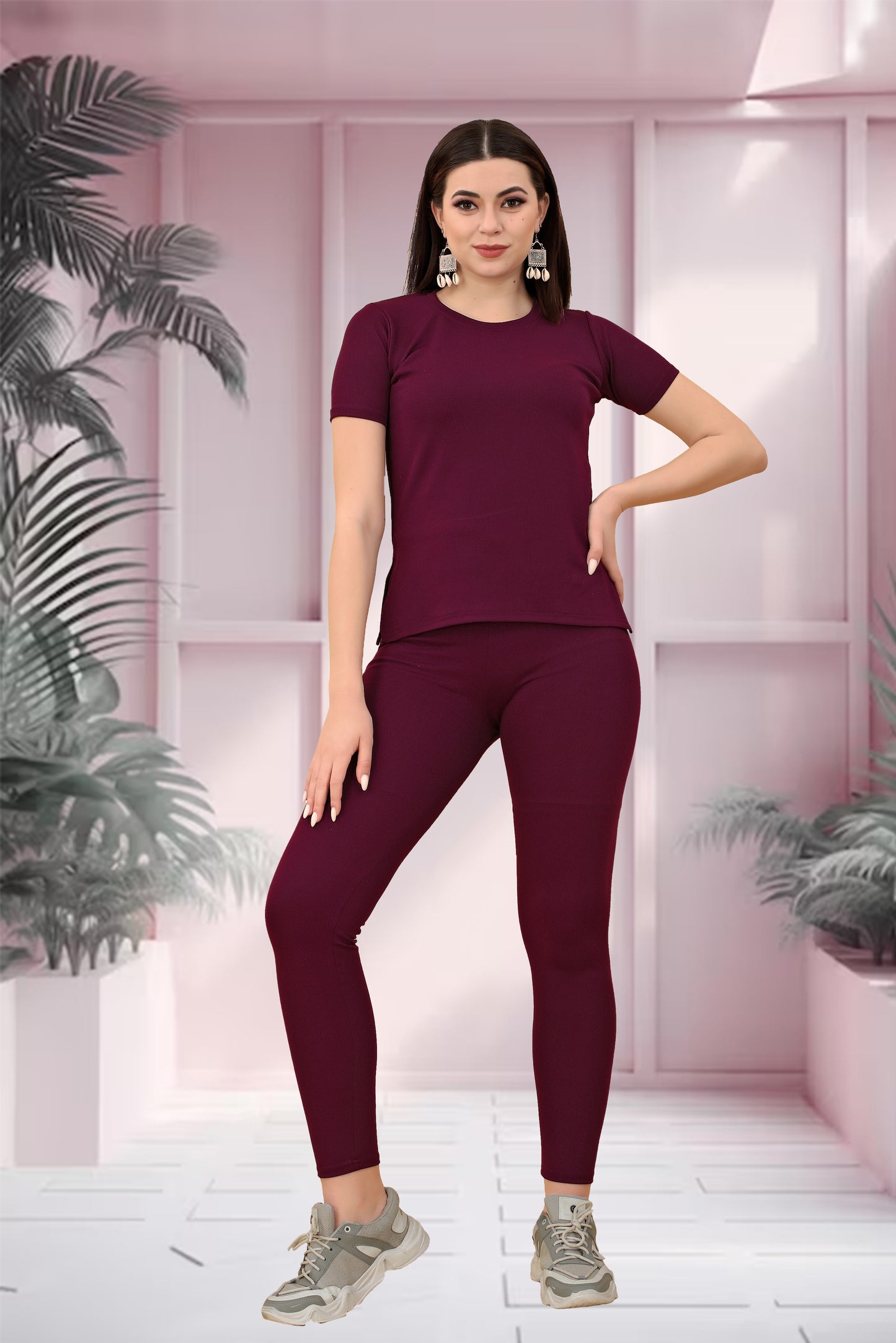 Chic Comfort: Mario Maroon Women's Tracksuit - Elevate Your Casual Style!