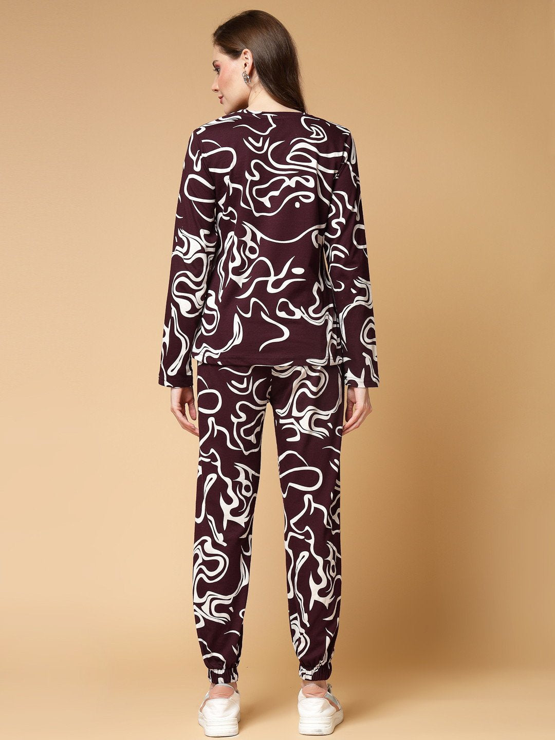 Signature Tracksuit: Elevate Your Active Style with Comfort and Class
